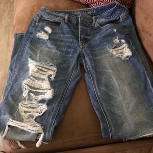 American eagle tomgirl jeans